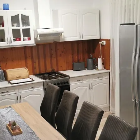 Apartment Bruno Vendeghaz *