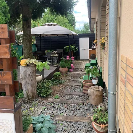 Bruno Vendeghaz Apartment *